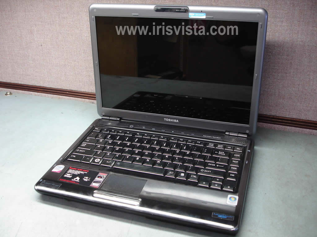 remove-laptop-top-cover-00.jpg