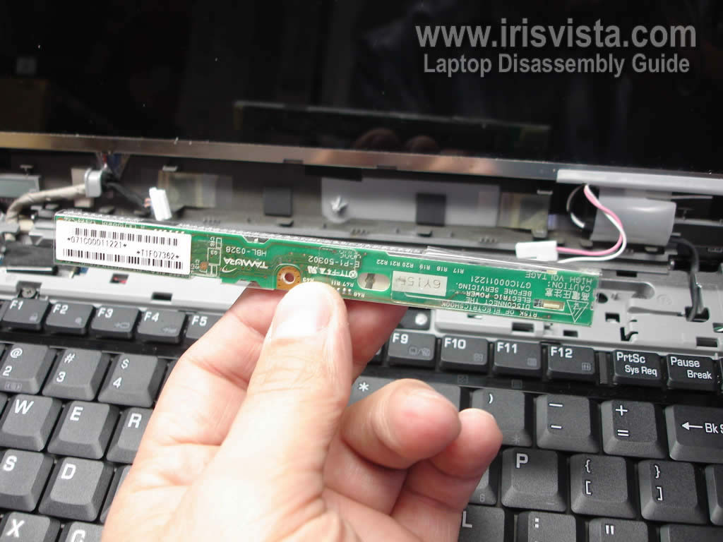 replace-laptop-screen-inverter-09.jpg