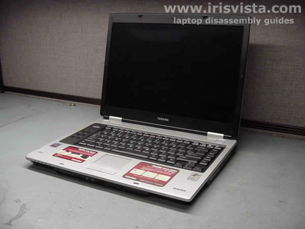 Toshiba-Satellite-M45-00.jpg