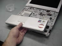 Toshiba Portege A100. Remove laptop palmrest.