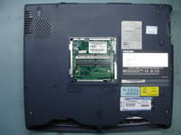 Toshiba Satellite 1200. Open laptop case.